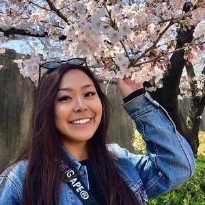 Meet your Posher, Lucy